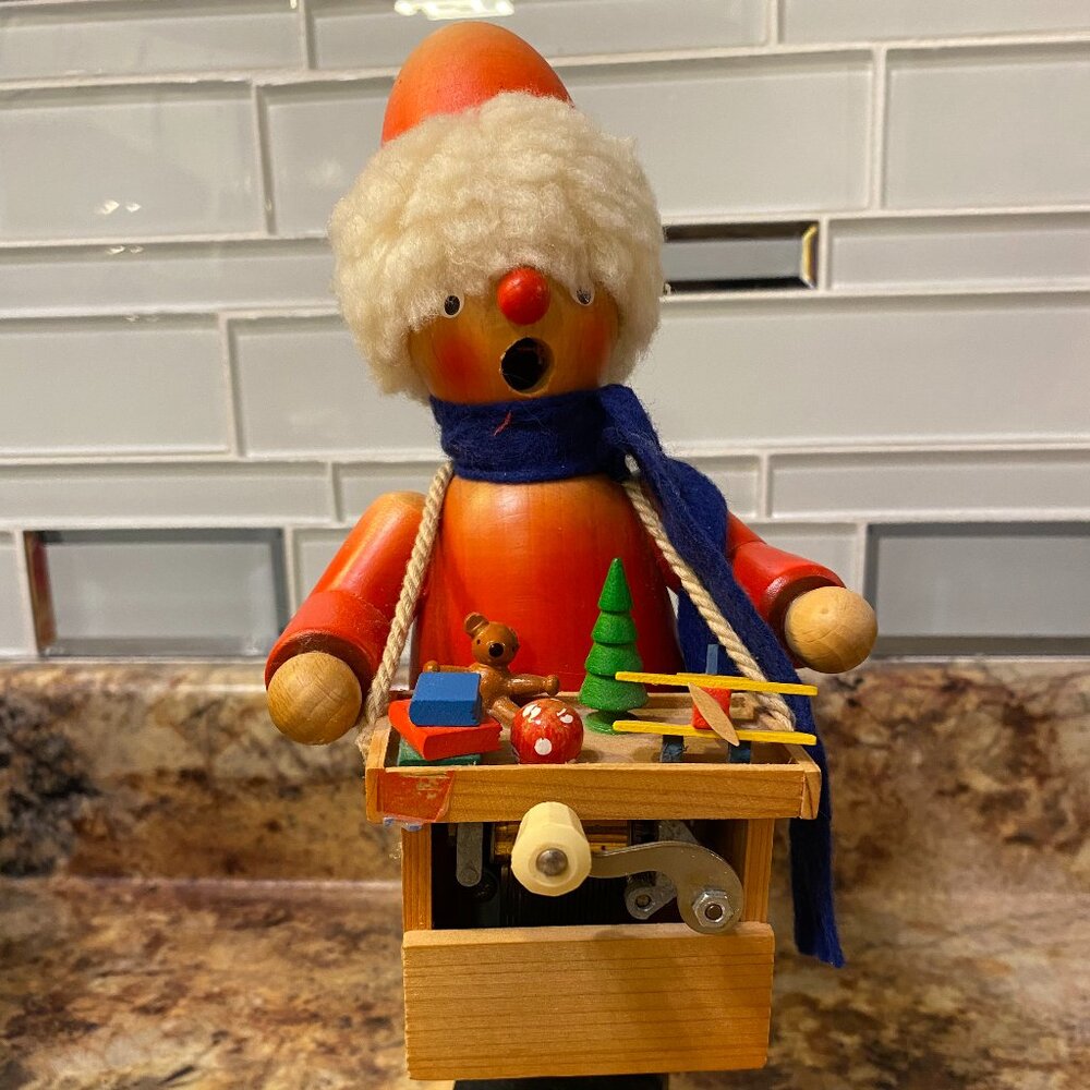 Christian Ulbricht W Germany Wood Smoker & Reuge Swiss Musical Toy Symphony 9"